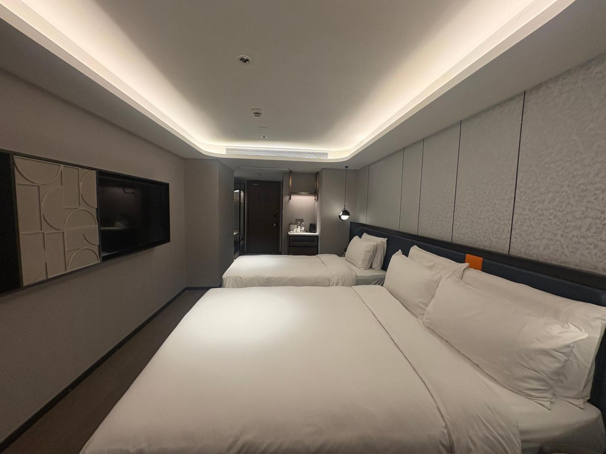 Hotel Atour X West Nanjing Road